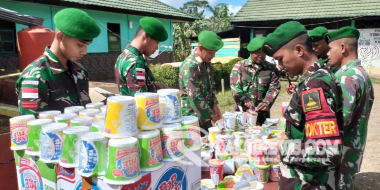 Rayakan Idul Adha Di Perbatasan, Satgas Yonif 310/KK Berbagi Kebahagiaan Bersama Anak-Anak