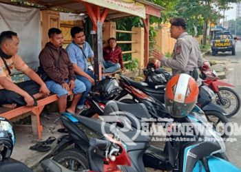 Sambangi Ojeg Pangkalan, Polsek Lembursitu Beri Himbauan Kamtibmas