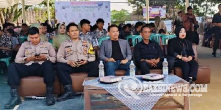 Pelepasan Kelas IX SMP Negeri 1 Gunungguruh Tahun Ajaran 2023/2024, Ketua Komite Heni Mulyani Apresiasi Kreativitas Siswa