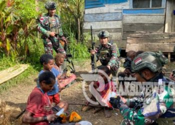 Satuan Koops Habema Patroli Sambil Pengobatan Keliling di Intan Jaya, Warga Bilogai Sambut Gembira