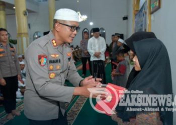 Zikir Akbar bersama Masyarakat dan Santunan Kepada Anak Yatim