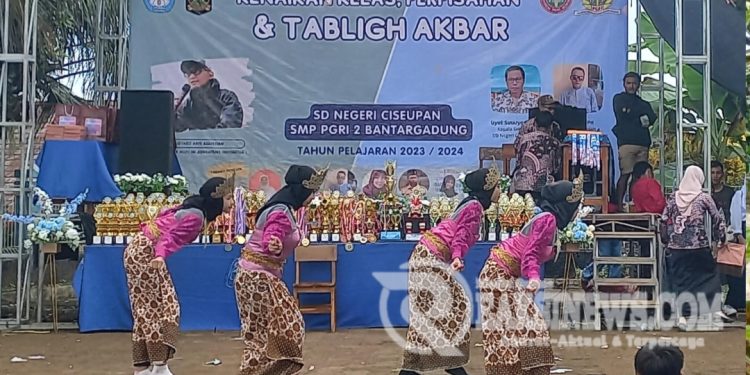 Ratusan Siswa Dan Siswi Meriahkan Perpisahan Sekolah SDN Sekaligus SMP 2 PGRI Bantargadung
