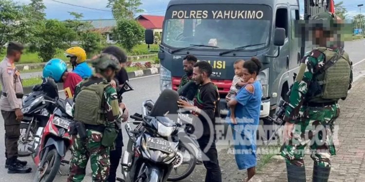 Marinir Sayang Papua, Satgas Yonif 6 Marinir Beri Rasa Aman Dan Nyaman Masyarakat Papua