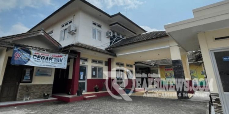 Diduga DH Honorer Puskemas Cisaat Kab Sukabumi Berzina