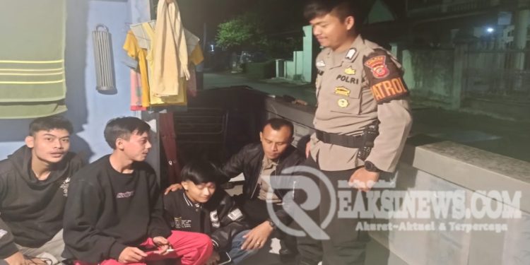 Patroli Malam Cegah Gangguan Kamtibmas di Wilayah Lembursitu