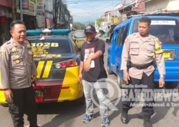 Guna Menciptakan Keamanan dan Kondusif, Kapolsek Citamiang Patroli Dialogis dan Sambangi Warga