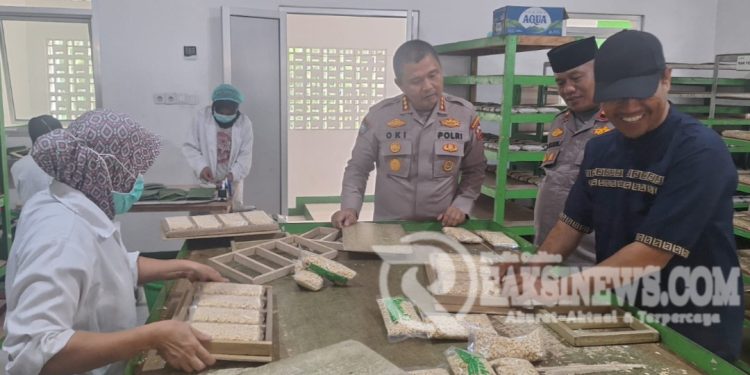 Sambangi Forum Komunikasi Doa Bangsa (FKDB) Sukabumi, Kasubdit Binpolmas Korbinmas Baharkam Polri, Kombes Pol Oki Waskito S.H., S.I.K., M.Si. Gelorakan Semangat Terus Berkarya untuk kebaikan masyarakat