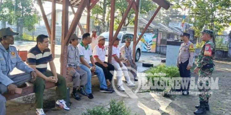 Ciptakan Mitra Kamtibmas, Tiga Pilar Jalin Silaturrahmi bersama Linmas Se-kelurahan Jayamekar