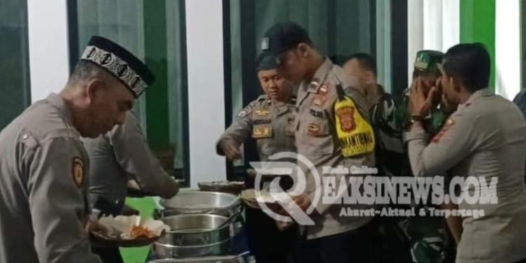 Jum’at Curhat Kapolsek Baros bersama MD Hayatul Islam