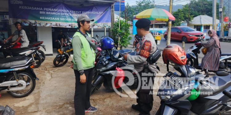 Patroli Sambang dan Dialogis Juru Parkir Menyampaikan Pesan Kamtibmas