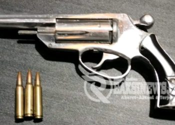 Patuh Hukum, Warga Desa Purnajaya Serahkan Senpi Rakitan Dan Amunisi