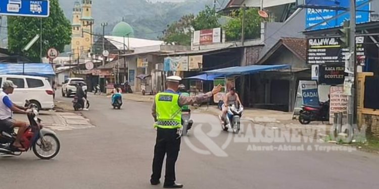 Turjawali pagi hari, Bentuk Pelayanan Personil Polsek Baros kepada Masyarakat