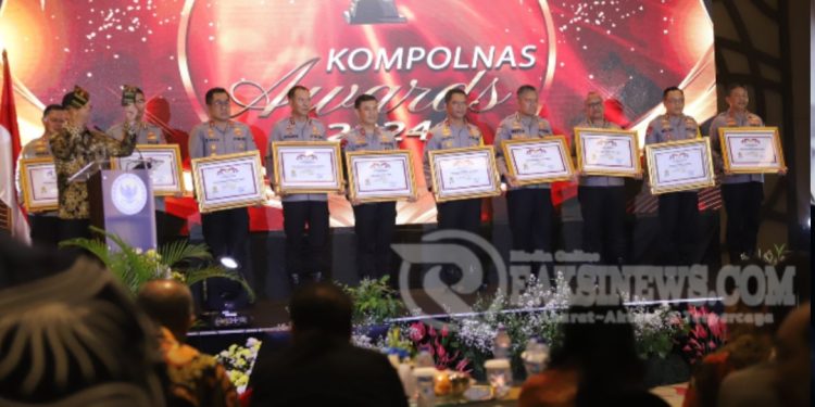 Polda Kalsel Raih Penghargaan Kompolnas Award 2024