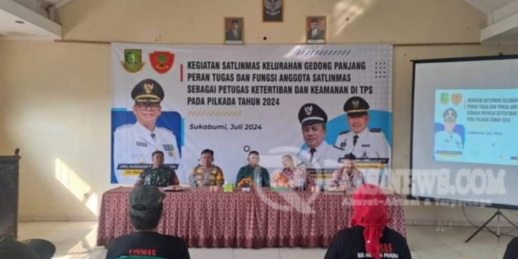 Kapolsek Citamiang Monitoring Giat Bimtek Peran Tugas dan Fungsi anggota SATLINMAS Kel. Gedong Panjang sebagai Petugas Ketertiban dan Keamanan di TPS pada PILKADA Tahun 2024