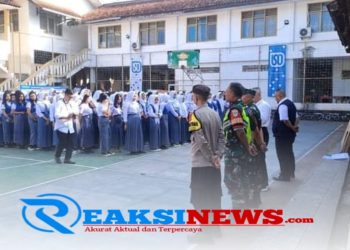 Sinergitas TNI Polri Melaksanakan Pelatihan PBB Kepada Siswa Siswi SMK PGRI Kota Sukabumi