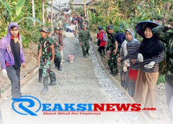 Semangat Kebersamaan Membangun Desa Dalam Program TMMD (TNI Manunggal Membangun Desa) Ke 121 Kodim 0622/Kab Sukabumi di Desa Cicareuh Kecamatan Cikidang