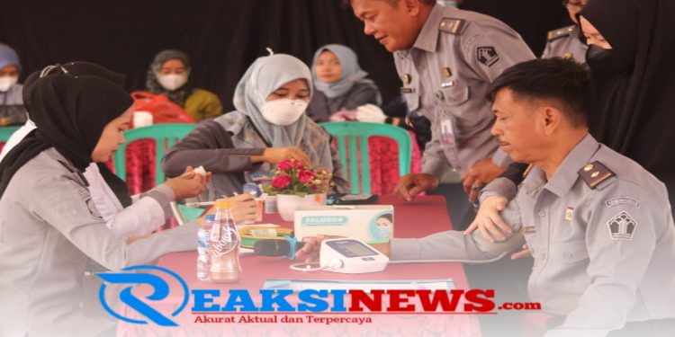 Ratusan Warga Binaan dan Petugas Lapas Warungkiara Ikuti Pemeriksaan Kesehatan Dalam Rangka Hari Pengayoman ke-79 Tahun 2024