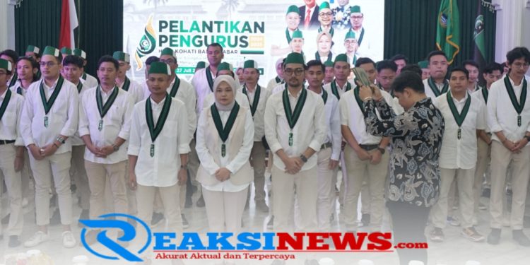 Resmi Dilantik Pengurus HMI BADKO Jawa Barat Menyongsong Indonesia Emas 2045
