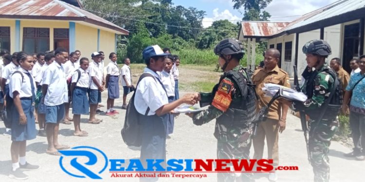 Tumbuhkan Kesadaran Bela Negara, Satgas Yonif 310/KK Berikan Wasbang Kepada Pelajar Di Perbatasan