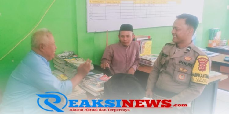 Melalui Sambang Anggota Polsek Lembursitu Sampaikan Pesan Kamtibmas