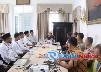 Sekda dan DT Peduli, Bahas Persiapan Peresmian Huntap Desa Kertaangsana Nyalindung