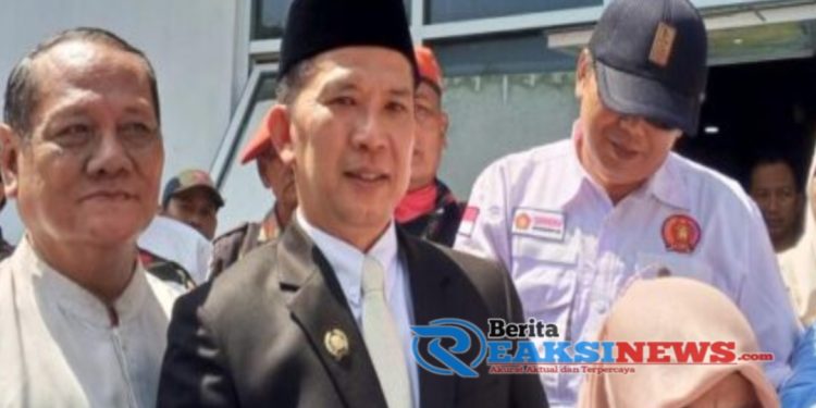 Simpatisan Pendukung Bangga Terhadap Teddy Setiadi Anggota Dewan Terpilih