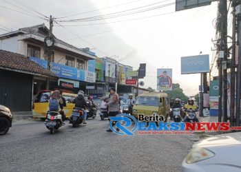 Strong Point, Polsek Lembursitu Gatur Lalu Lintas Pagi Demi Kelancaran