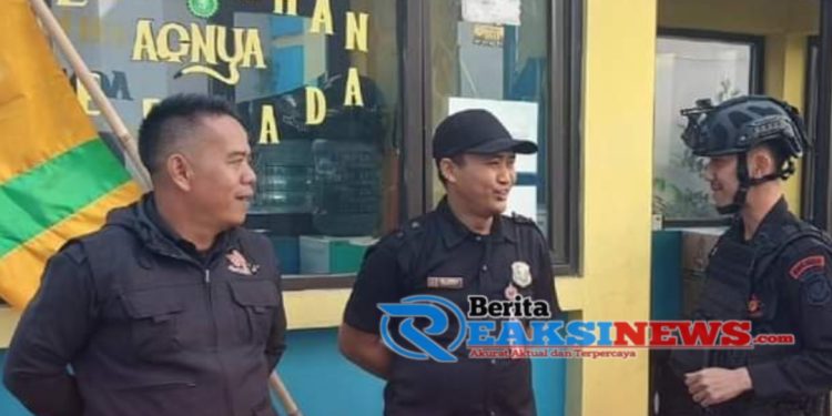 Sat Brimob Polda Jabar Sasar Lingkungan Perumahan Untuk Berikan Himbauan Kamtibmas