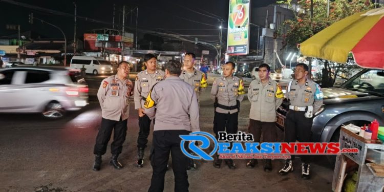 Kapolsek Lembursitu Pimpin Apel KRYD Antisipasi Malam Minggu