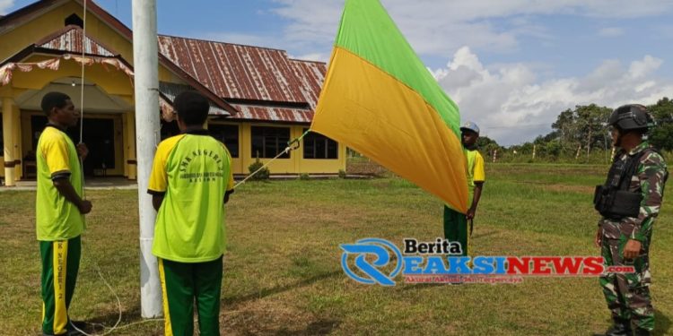 Siap Kibarkan Merah Putih di Perbatasan, Satgas Yonif 310/KK Latih Paskibraka Jelang HUT RI Ke-79