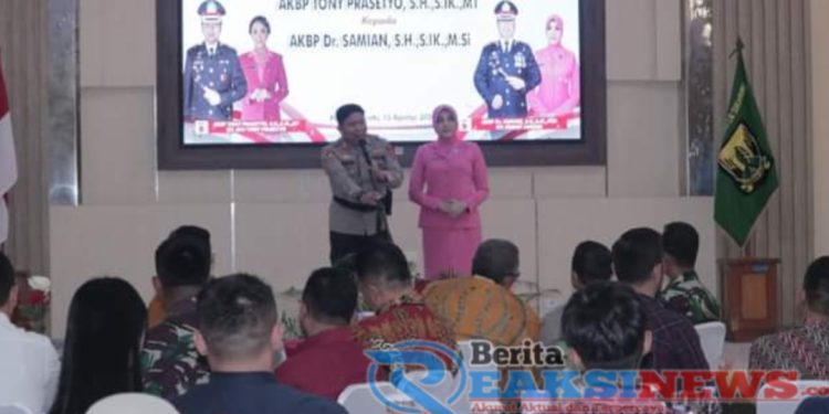 Kenal Pamit Kapolres Sukabumi, Bupati Ajak Kuatkan Sinergitas Untuk Pembangunan Daerah yang Lebih Baik