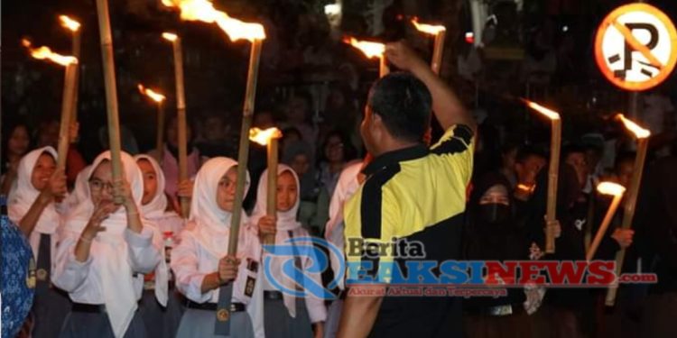 Tuaptu dan Pawai Obor Jelang Peringatan Hut Ke 79 Kemerdekan Republik Indonesia Tahun 2024