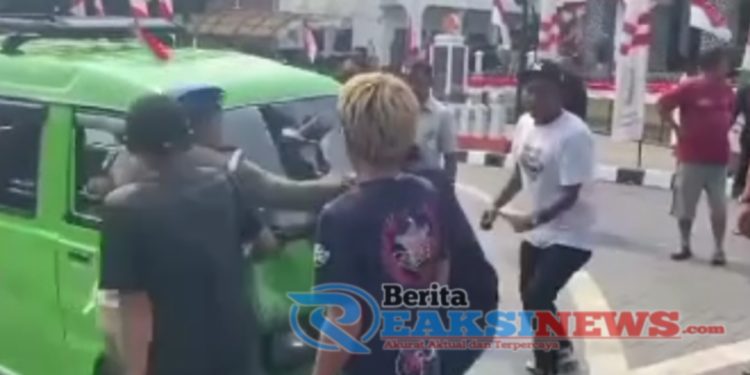 Bentrokan di Balai Kota Sukabumi: Sopir Angkot vs Driver Ojol, Puncak Ketegangan Transportasi Online