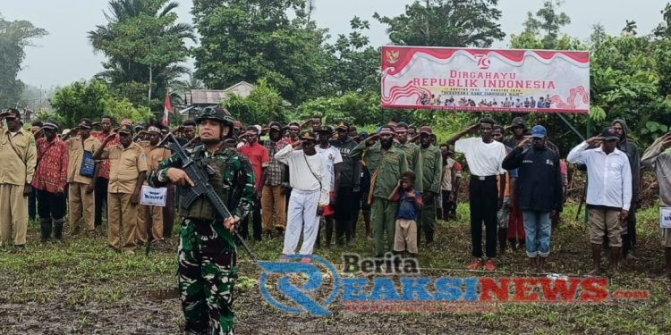Satgas Habema Gelar Upacara Peringatan Kemerdekaan Ke-79 Republik Indonesia di Kampung Mumugu