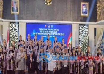 Kapolda Jabar Kukuhkan Tim Putra Dan Putri Bola Voli Jelang Kapolri Cup 2024