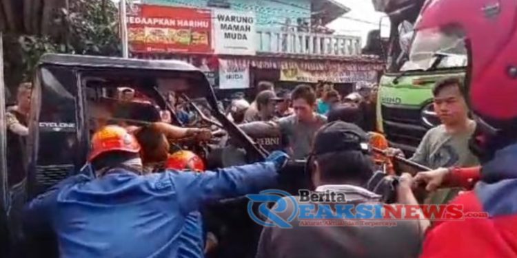 Tragedi Kecelakaan Mobil Box dan Truk Adu Banteng, Dikabarkan Pengemudi Mobil Box Meninggal, Ini Penjelasannya