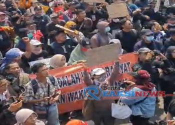 Ribuan Massa Padati Gedung DPR RI, Tolak Pengesahan Revisi UU Pilkada