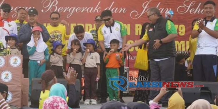 Senam dan Jalan Sehat HJKS, Bupati Wujudkan Masyarakat Sehat, Anak Cerdas Kuat Berakhlak Mualia