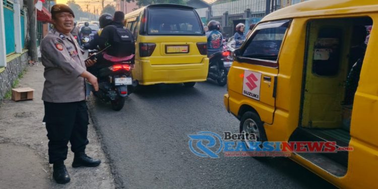 Pelayanan Prima Rutin Gatur Pagi Polsek Lembursitu