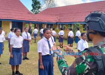 Berikan Motivasi Dan Keterampilan, Satgas Yonif 310/KK Latihkan PBB Bagi Pelajar Di Perbatasan