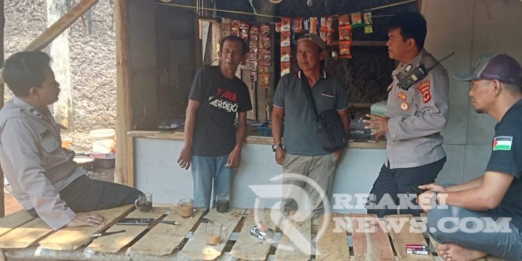 Wujud Nyata Kedekatan POLRI Dengan Warga, Anggota Polsek Lembursitu Lakukan Sambang Kepada Warga Binaan