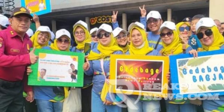 Kasubdit Wisata Dit Pam Obvit Polda Jabar, Melaksanakan Kegiatan Pengamanan Pawai Kendaraan Hias Dalam Rangka Hari Jadi Kota Bandung Ke – 214