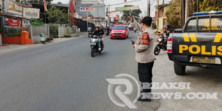 Polsek Lembursitu Pelayanan Prima Rutin Melaksanakan Gatur Pagi