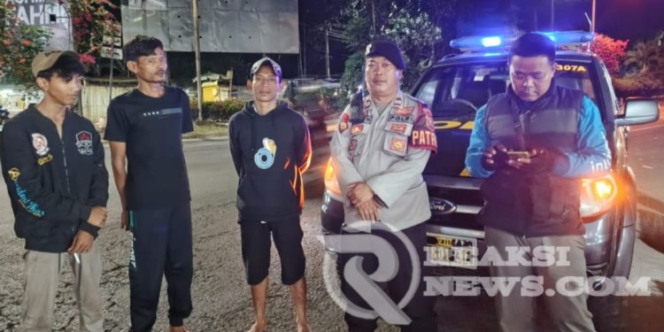 Antisipasi Gukamtibmas, Anggota Patroli Polsek Lembursitu Polres Sukabumi Kota Gencar Laksanakan Patroli Malam Hari
