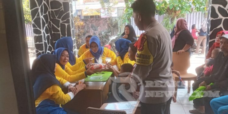 Bhabinkamtibmas Polsek Lembursitu Selalu Hadir di Setiap Kegiatan
