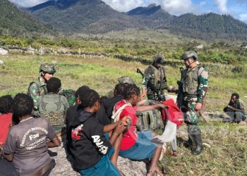 Wuloni Residents Happily Welcomed The Habema Social Communication