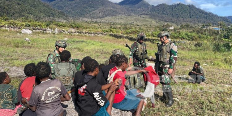 Wuloni Residents Happily Welcomed The Habema Social Communication