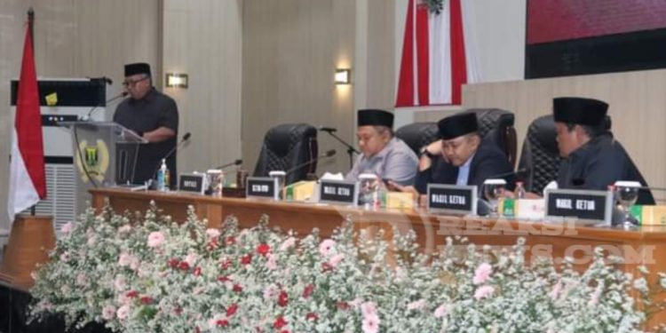 Paripurna DPRD, Bupati Sukabumi Sampaikan Nota Pengantar Raperda Perubahan APBD Tahun 2024