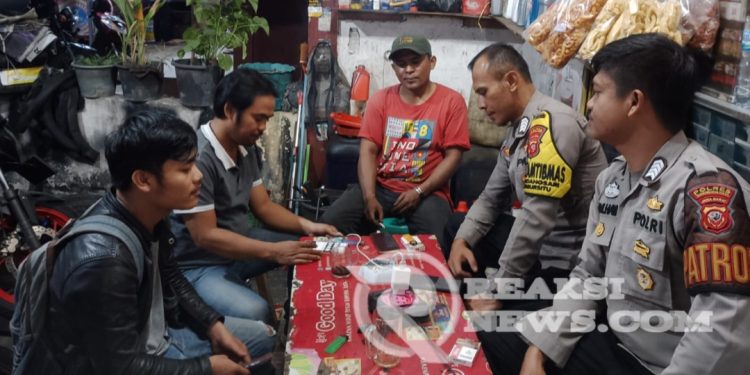Ngobrol bersama Masyarakat, Patroli Dialogis Malam Petugas Sampaikan Pesan Kamtibmas