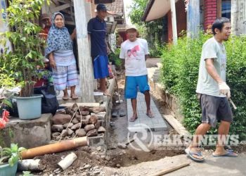 Program P2RW RW 05 Rehabilitasi Jalan Lingkungan Pemasangan Paving Blok, Untuk Kesejahteraan Masyarakat